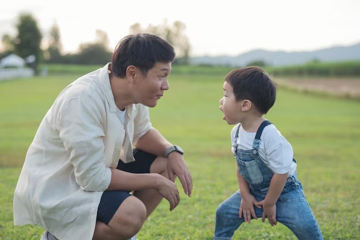 cara mendidik anak laki-laki, pria sejati, parenting anak laki-laki, nilai empati anak laki-laki, anak mandiri, peran ayah dalam mendidik anak, pendidikan karakter anak laki-laki